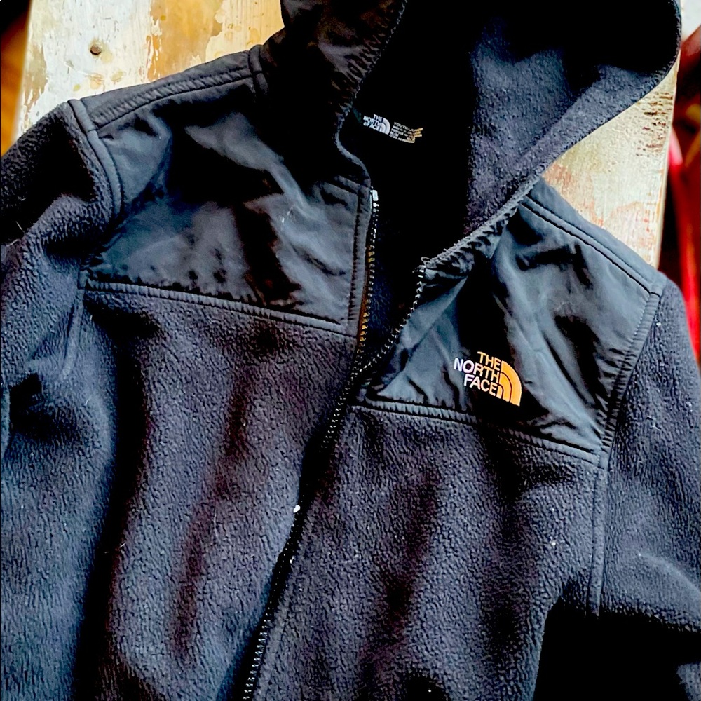 Boys North Face Jacket. Size Youth Medium